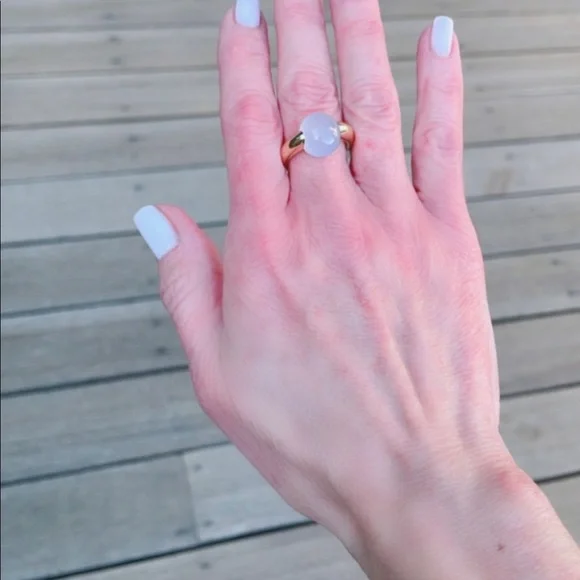 Pomellato “Luna” 18k Rose Gold & Chalcedony Cabachon Ring - Picture 8 of 10